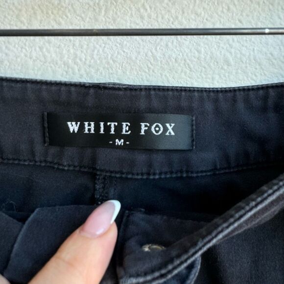 ✨$5/$25 White Fox Boutique Black Cargo Jogger Street Style Size Medium Utility - Picture 3 of 7